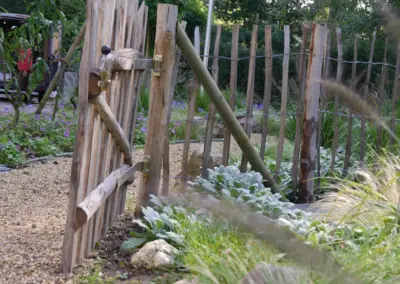 Grüner Stadtgarten auf wenig Fläche